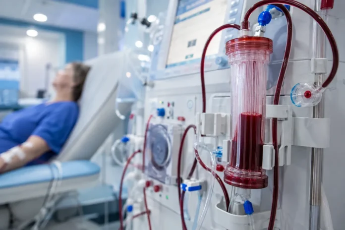 Was ist Dialyse? Einfach erklärt, Arten, Ablauf & Lebenserwartung